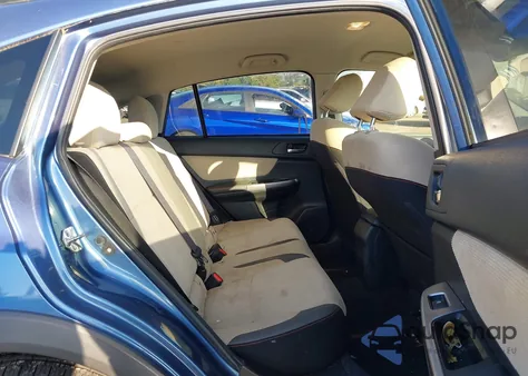 2016 Subaru Crosstrek Premium из США, поврежденный, VIN JF2GPADC6G8204075